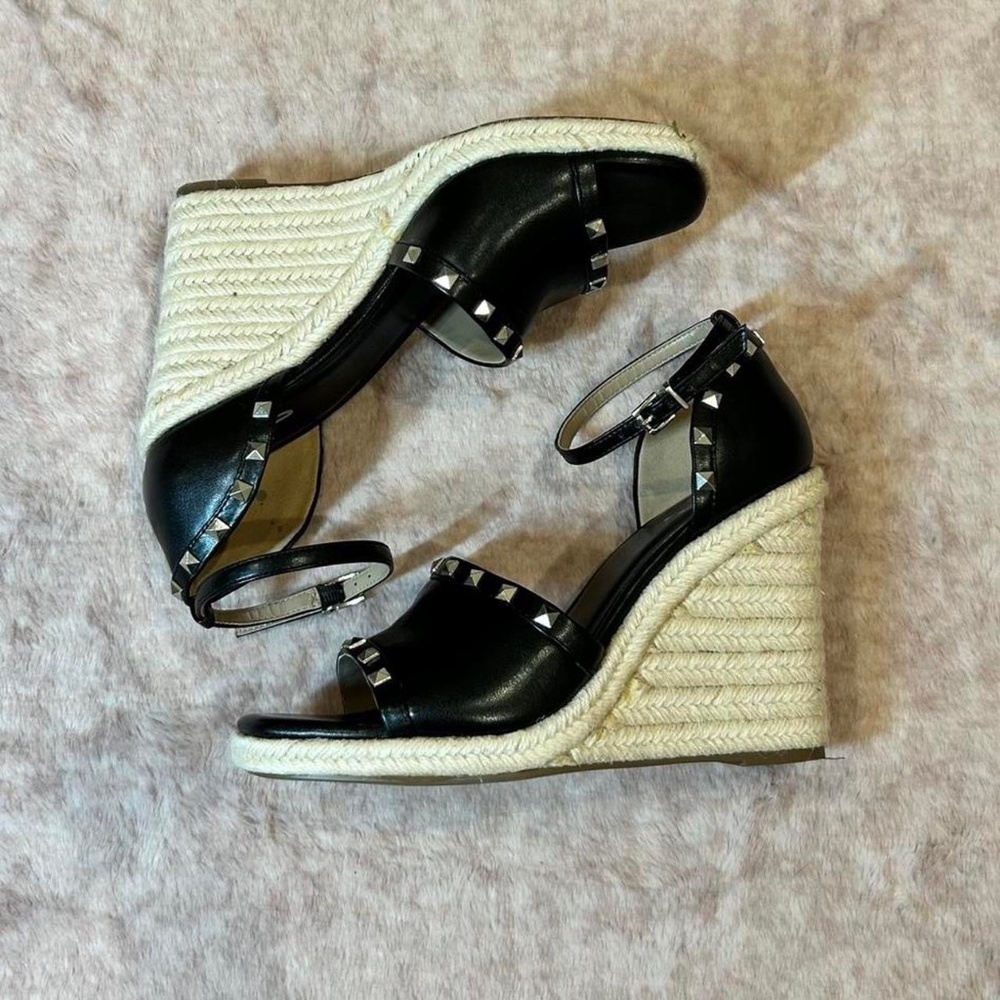 Mix No. 6 Women's Black and Silver Sandals